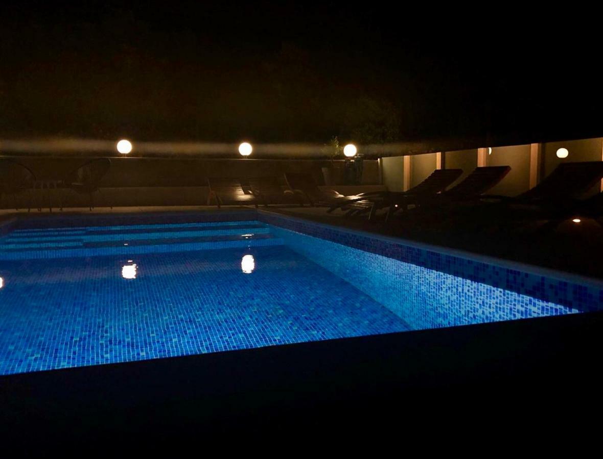 Paradise Brbinj エクステリア 写真
